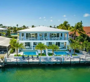 Familienorientiertes tolles Ferienhaus mit Grill, privatem Pool und Terrasse | Wasserblick - Image 3