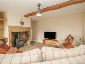Cottage with terrace & garden | Pet-friendly - Image 3