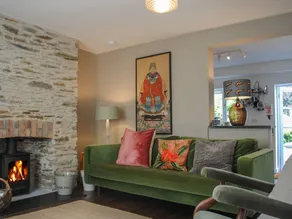 Family-oriented wonderful cottage with terrace & garden | Pet-friendly - Image 5