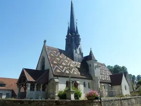 Renovated home with pool and guest table near Beaune - Image 2