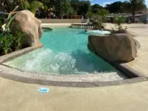 Wonderful chalet with terrace & pool | Next to the beach - Image 3