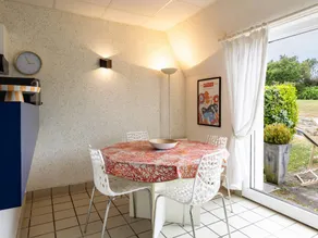 Apartment mit Garten, Terrasse und Pool - Image 4