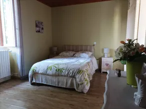 Apartment with garden | Garden view - Image 2
