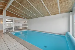 House with garden, sauna & private pool - Image 3