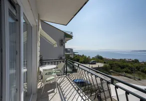 Charming flat with barbecue & terrace | Sea view - Image 5