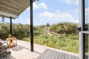 Holiday home with terrace - Image 2
