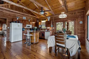 Tranquil Peaceful Cabin with Stunning Lake Views in La Grange, Texas - Image 4