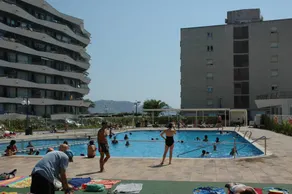 Apartment mit Pool, Terrasse und Garten | Nah am Strand - Image 4