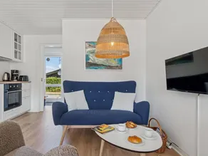 "Heddi" - 300m from the sea - Image 3