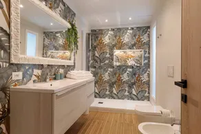 Holiday Home 'Iris' with Shared Garden, Wi-Fi and Air Conditioning - Image 5