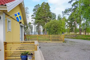Pleasant house with barbecue, terrace & garden - Image 4