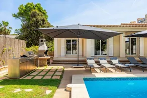 Children-friendly house with private pool, garden & terrace | Garden view | Close to the beach | Good for workation | Pet-friendly - Image 3