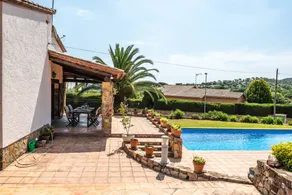 Casa Maria – Beautiful House with Pool in Calonge - Image 4