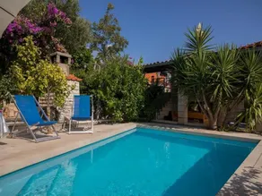 Fully equipped villa with private pool & terrace - Image 3