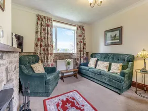 Cottage with garden - Image 3