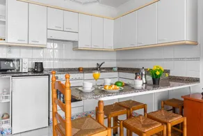Holiday apartment | Garden view - Image 4