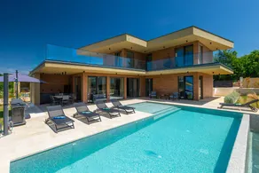 Villa with barbeque, pool & terrace - Image 3