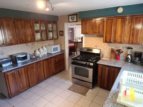 House with terrace, private pool & garden - Image 2
