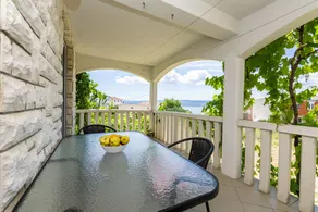 Apartment with barbecue | Garden view - Image 2