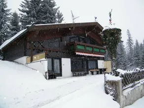 House with barbeque, garden & terrace - Image 2
