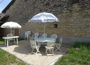 Fantastico gîte con terrazza e giardino - Image 2