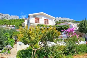 Studio with terrace & garden - Image 3