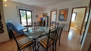 Apartment with terrace, barbeque & garden - Image 3