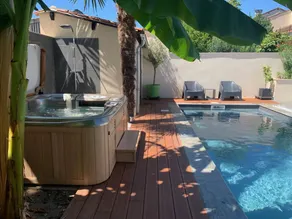 Familienorientierte Villa mit Grill, Whirlpool und privatem Pool | Poolblick - Image 5