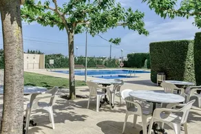 Apartamento vacacional con 3 dormitorios para 4 personas - Image 3