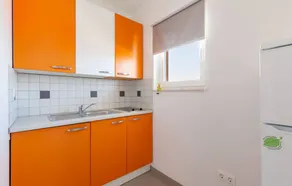 Pleasant flat with BBQ & terrace | Sea view | Close to the beach | Dogs allowed - Image 3