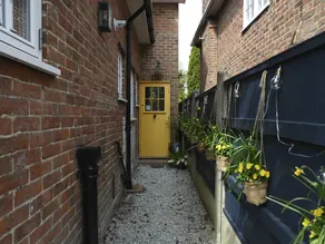 Family-friendly charming cottage with garden - Image 3