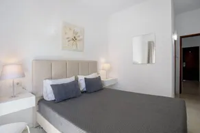 Charmante chambre chez l'habitant avec internet haut débit | À côté de la plage - Image 4