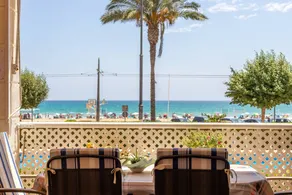 Appartement adapté aux familles avec jardin, internet haut débit et terrasse | Vue plage | À côté de la plage | Idéal pour le télétravail | Avec animaux autorisés - Image 2