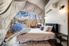 Luxurious Dome Surrounded by Trees for a Relaxing Getaway in the Blue Ridge Mountains in Rosman, North Carolina - Image 4