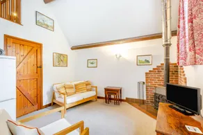 Cottage with garden - Image 5