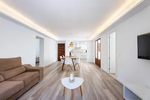 Voll ausgestattetes wunderschönes Apartment mit Garten und Terrasse | Meerblick | Neben dem Strand | Perfekt für die Arbeit von Zuhause - Image 3