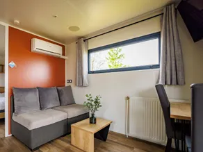 Child-friendly lodge with heated pool | Beach nearby | Dogs allowed - Image 5