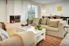 House with terrace, garden & private pool - Image 3