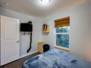 Spacious apartment with barbeque - Image 3