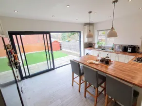 Dedicated room with garden - Image 4