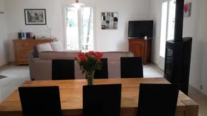 Holiday home with BBQ & garden | City view - Image 2