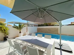 Holiday home with terrace, barbeque & private pool - Image 3