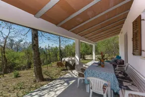 Ferienhaus mit Grill, Garten und Terrasse | Bergblick - Image 3