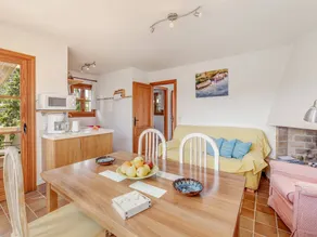 Holiday home with barbeque, terrace & garden | Garden view | Next to the beach | Pets are welcome - Image 5