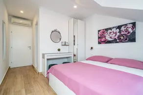 Beautiful house with terrace | Water view | Next to the beach - Image 3