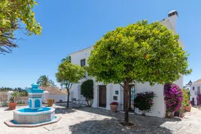 Fully equipped house with pool & terrace | Mountain view - Image 4