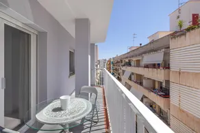 Spectacular Apartment Just 200m from the Sea - Image 2