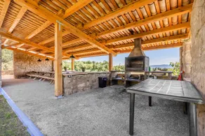 Familienfreundliches großzügiges Ferienhaus mit schnellem Internet, Terrasse und Grill | Bergblick | Haustiere sind willkommen - Image 3