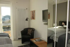 Apartment '2-Raum- A43 Mit Küche' with Shared Garden and Wi-Fi - Image 4