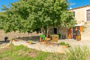 Chalet with garden & terrace - Image 3